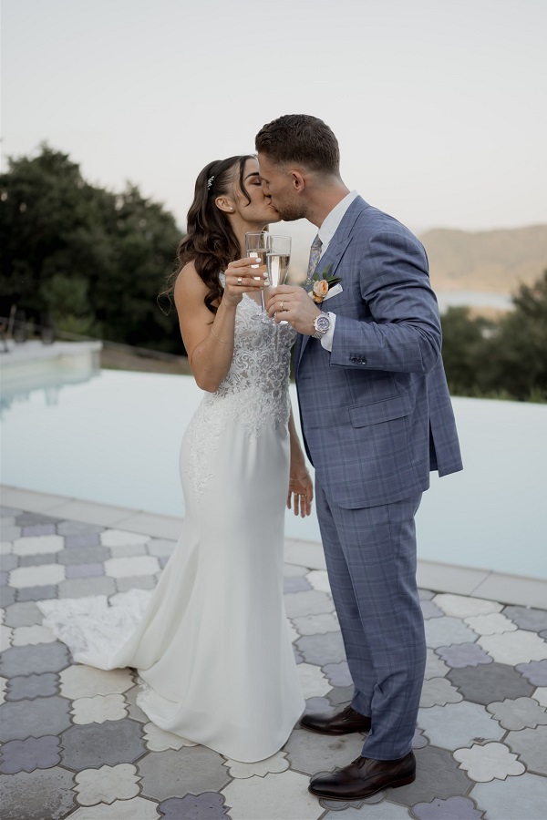 Menyasszony medence pezsgő